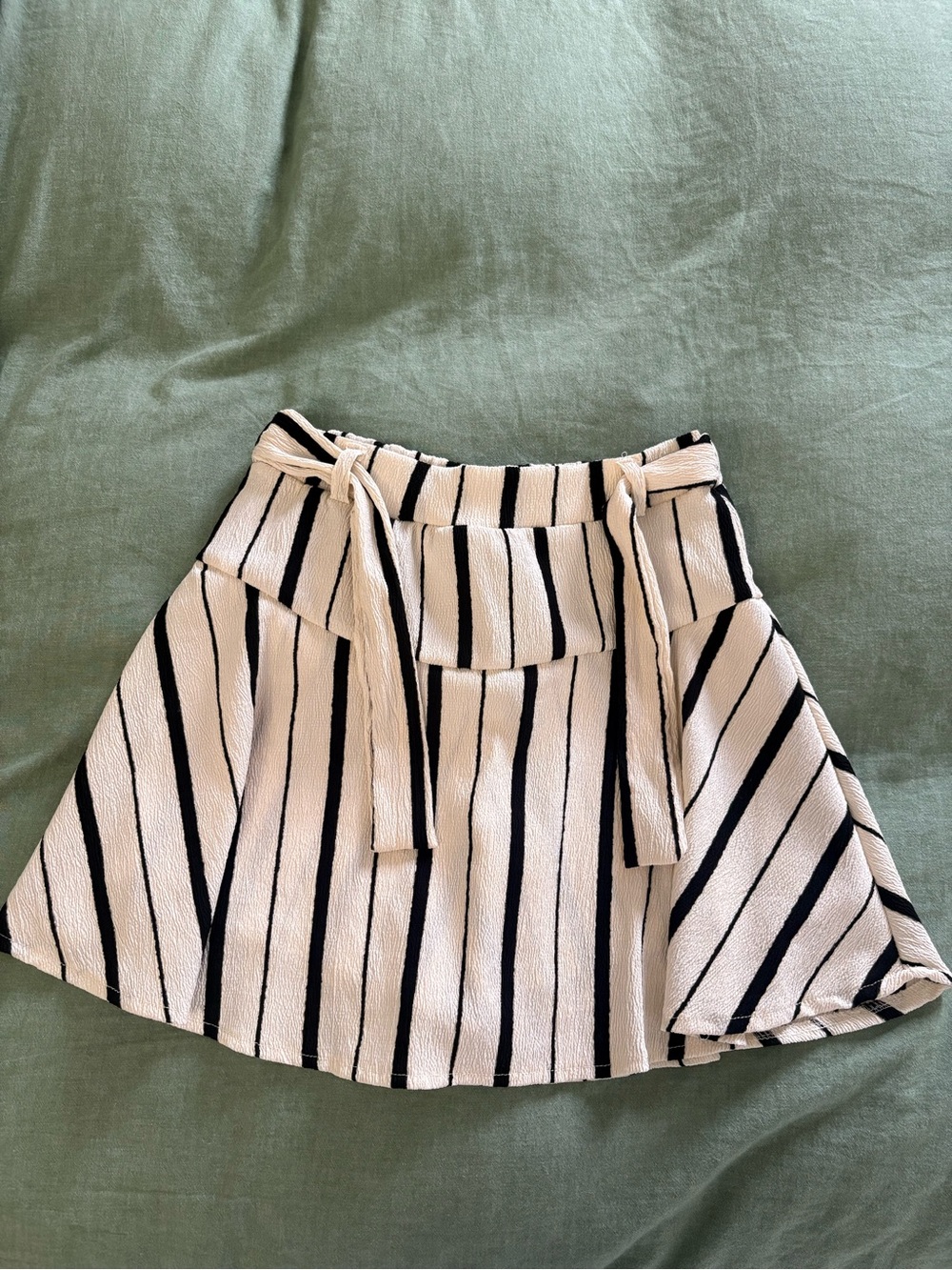 Zara Cream & Black Vertical-Striped Tie-Waist Skater Skirt